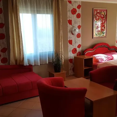 Vinski Dvor *